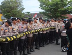 Polda Bengkulu Bersama Polresta Bengkulu Laksanakan Pengamanan Maksimal Aksi Unjuk Rasa Cipayung di DPRD Provinsi