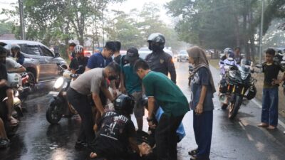 Humanis dan Responsif, Kapolda Bengkulu Berikan Pertolongan kepada Korban Laka di Pantai Panjang